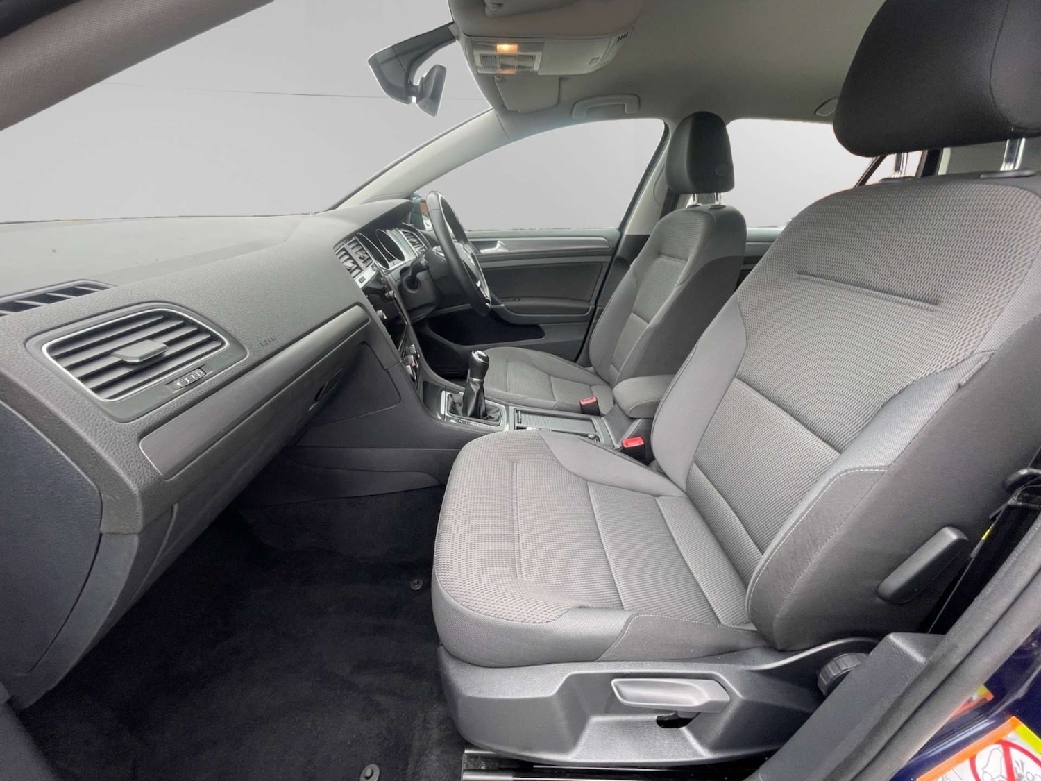 Used Volkswagen Golf 2017 for sale - 78098907: Photo 14