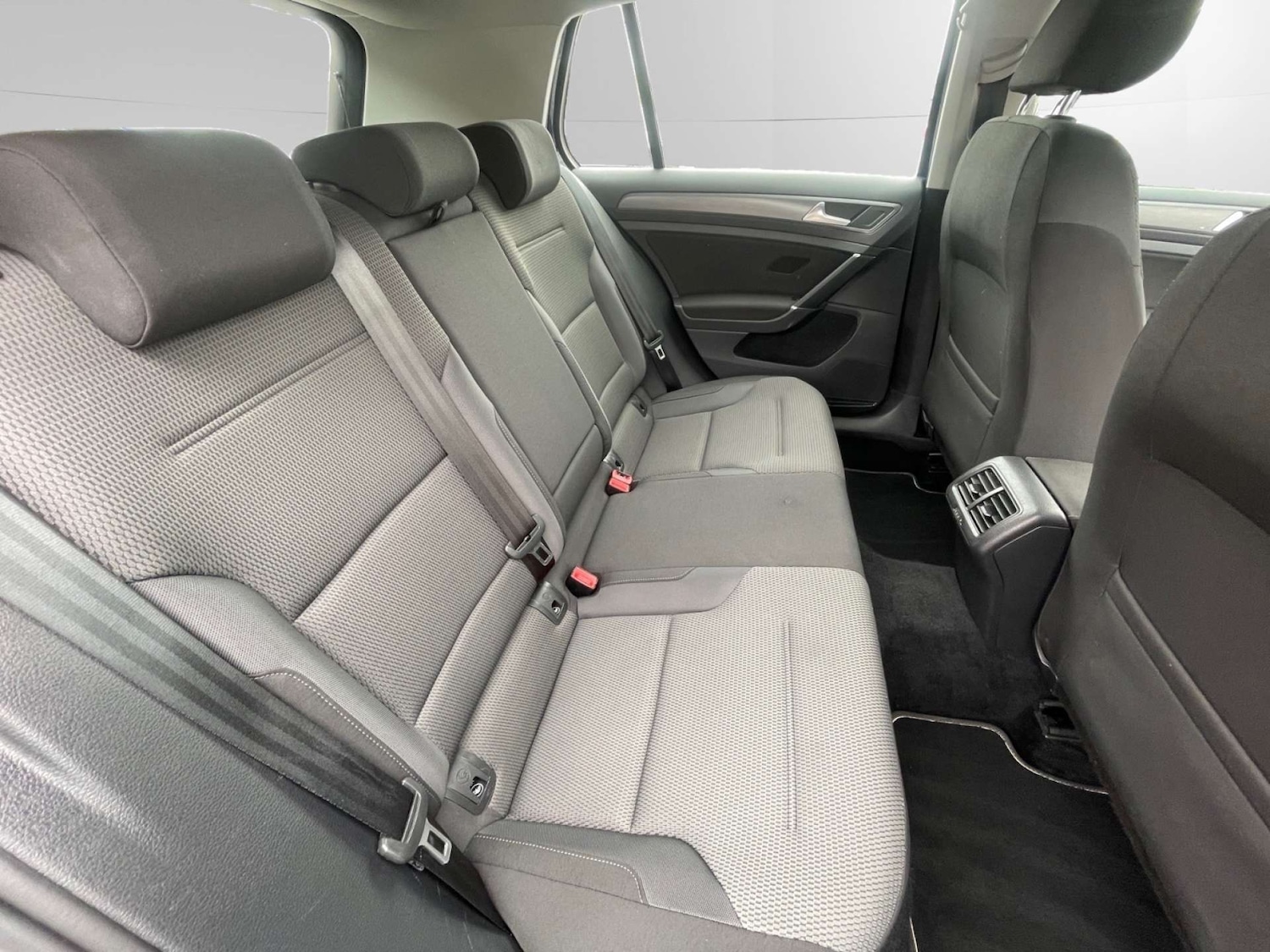 Used Volkswagen Golf 2017 for sale - 78098907: Photo 15