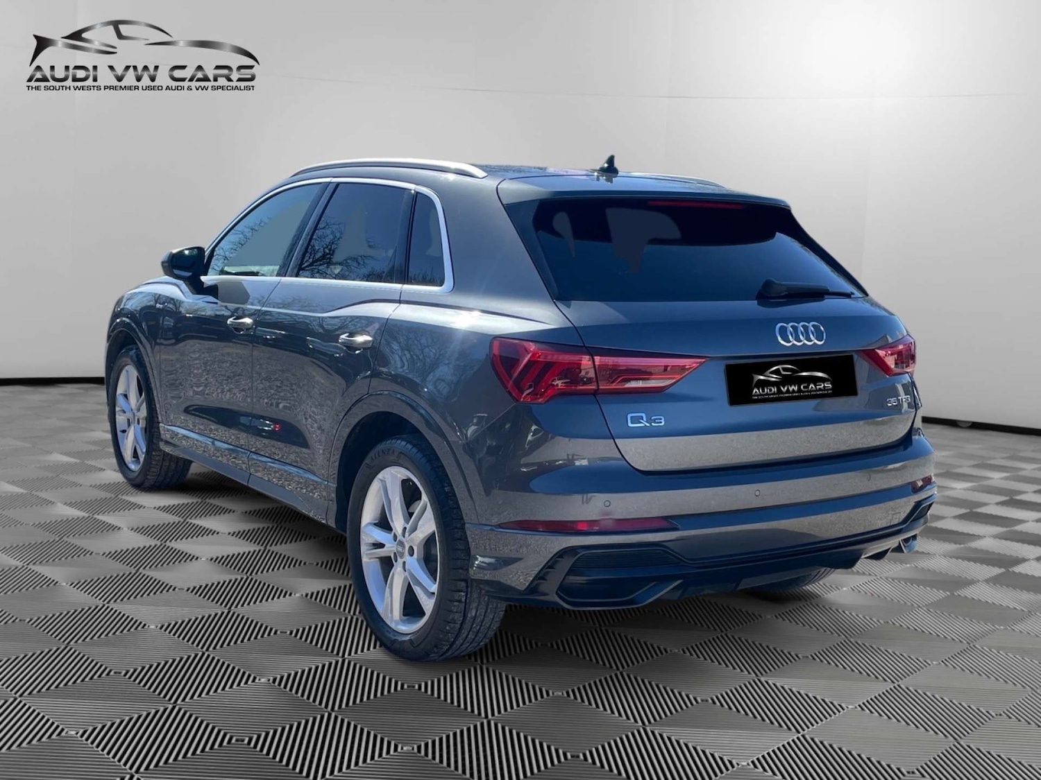 Used Audi Q3 2019 for sale - 77934030: Photo 3