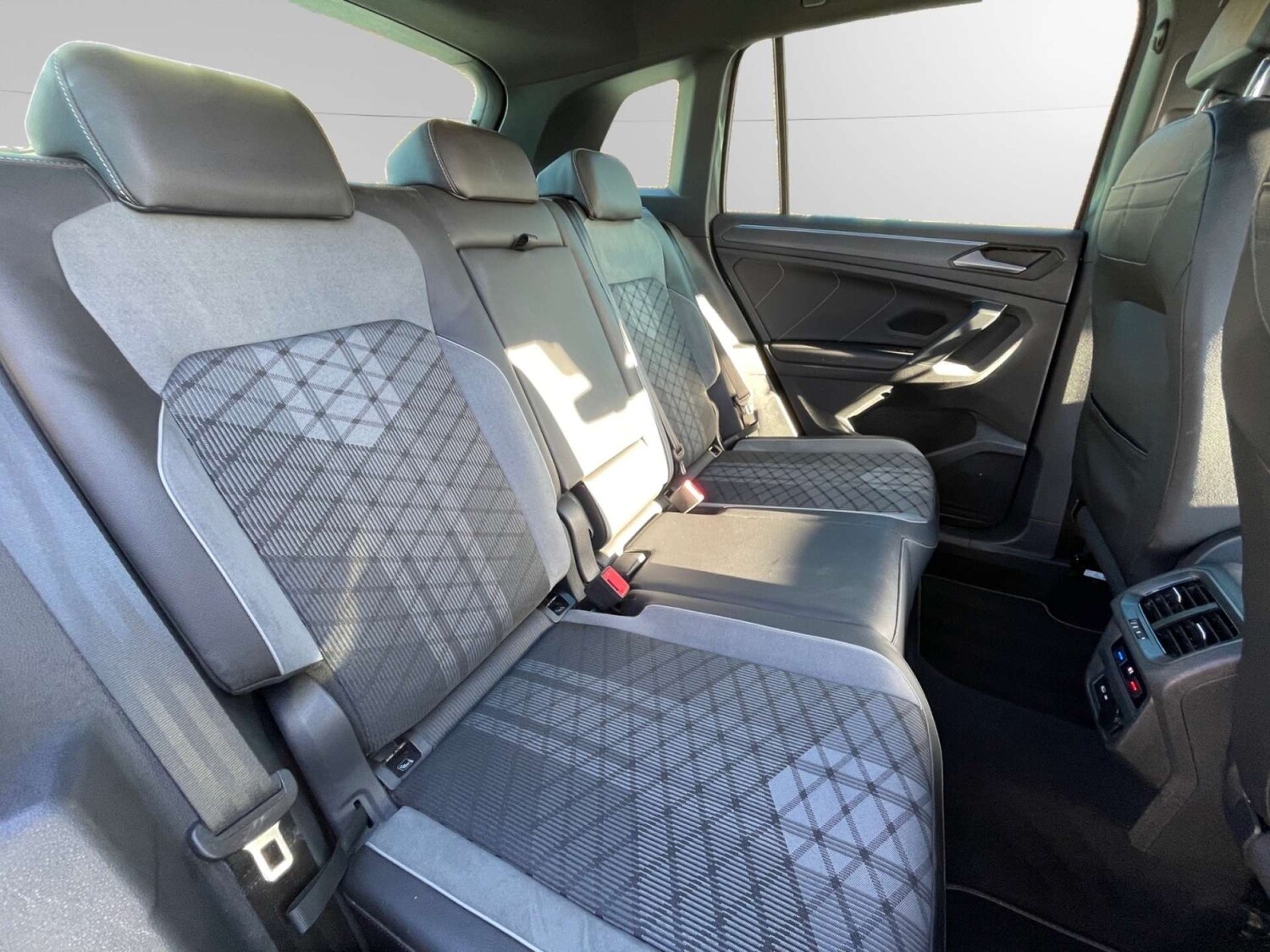 Used Volkswagen Tiguan 2020 for sale - 76719569: Photo 26