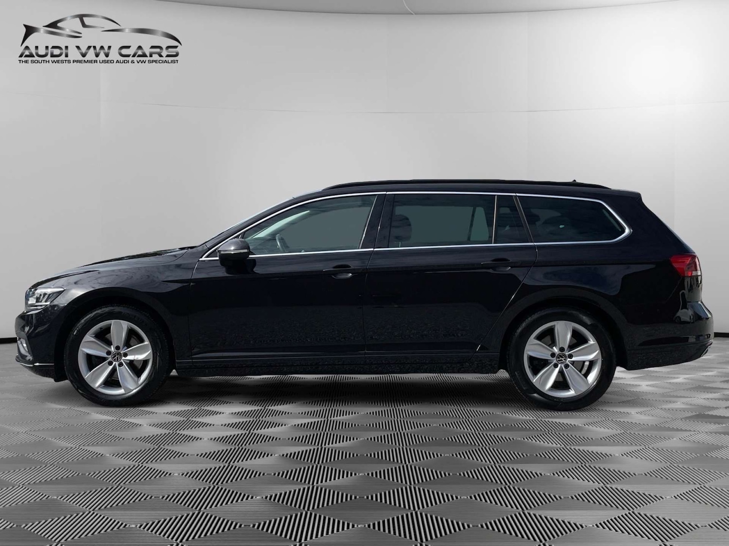 Used Volkswagen Passat 2021 for sale - 76719530: Photo 2