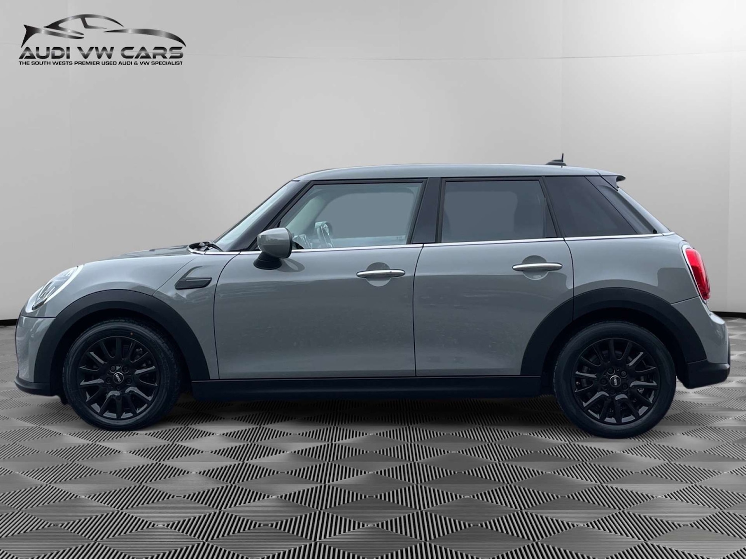 Used MINI Hatch 2022 for sale - 76719537: Photo 2