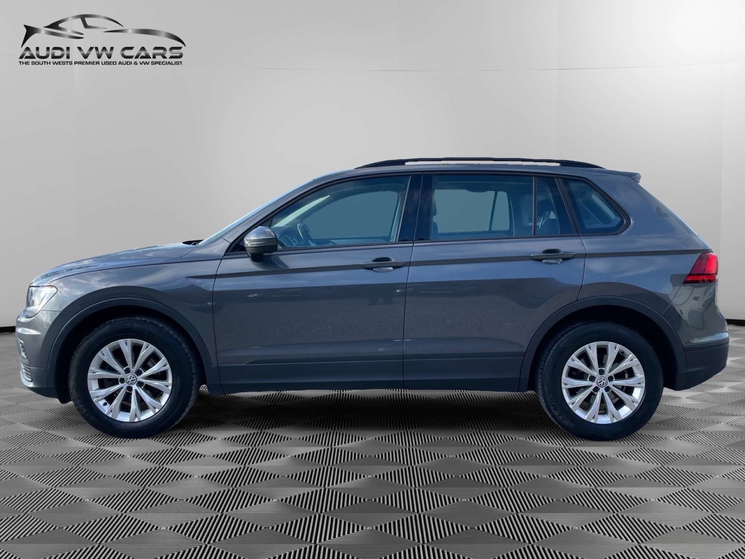 Used Volkswagen Tiguan 2019 for sale - 77047470: Photo 2