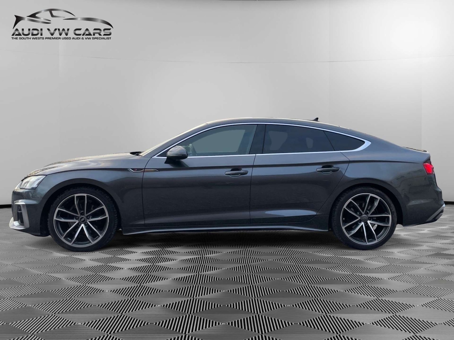 Used Audi A5 2021 for sale - 77621867: Photo 2