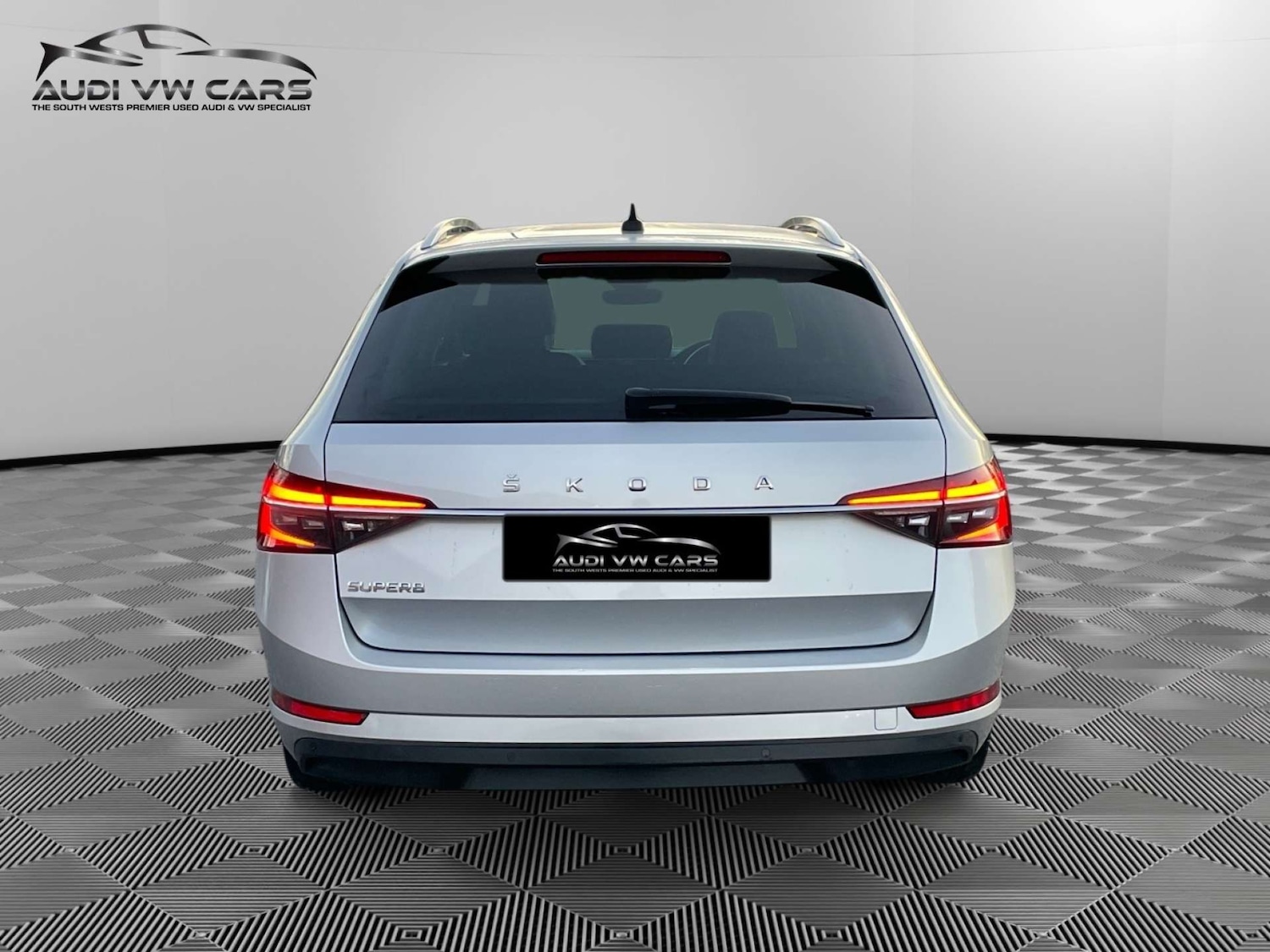 Used Skoda Superb 2020 for sale - 77022533: Photo 4