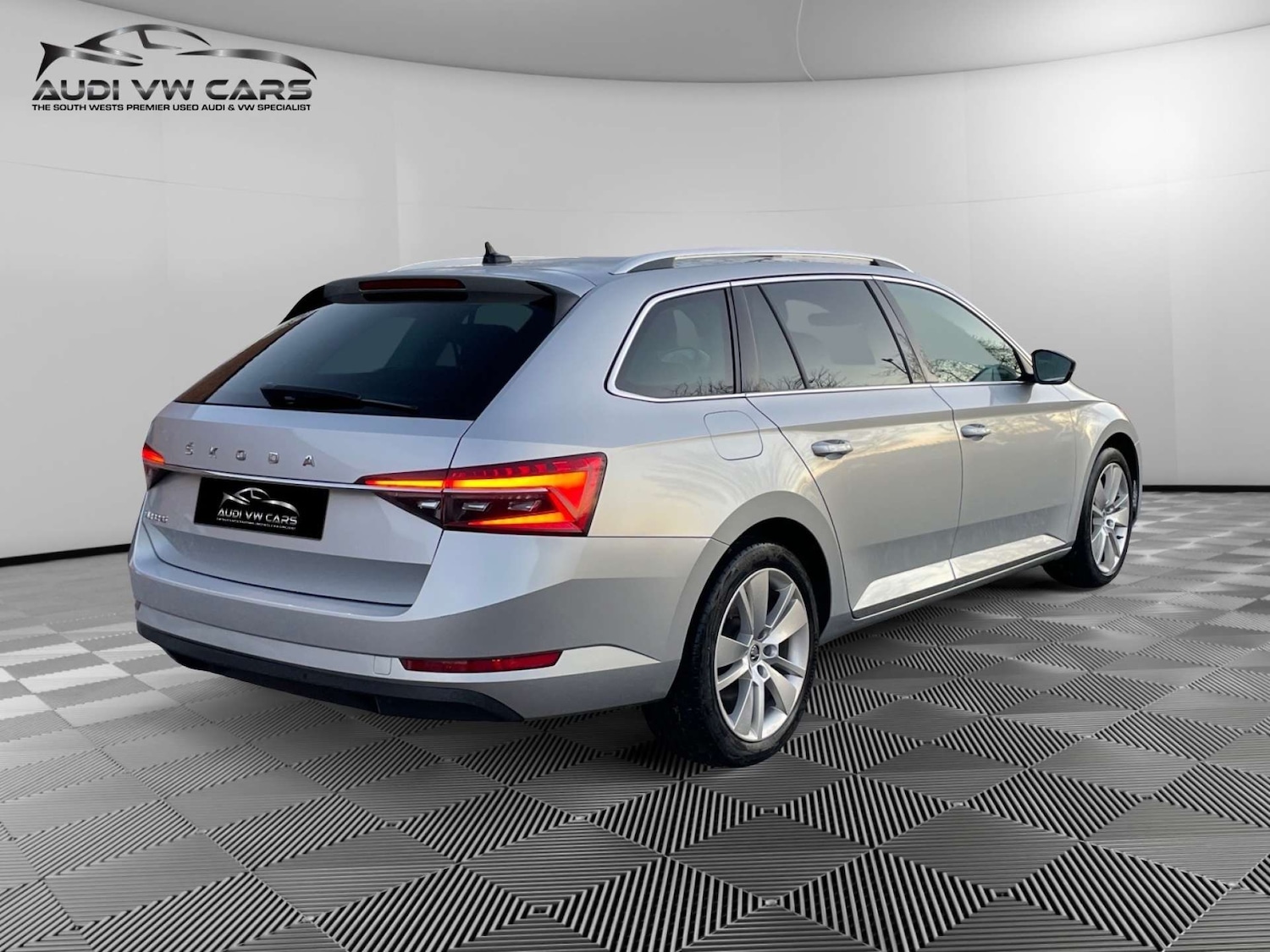 Used Skoda Superb 2020 for sale - 77022533: Photo 5