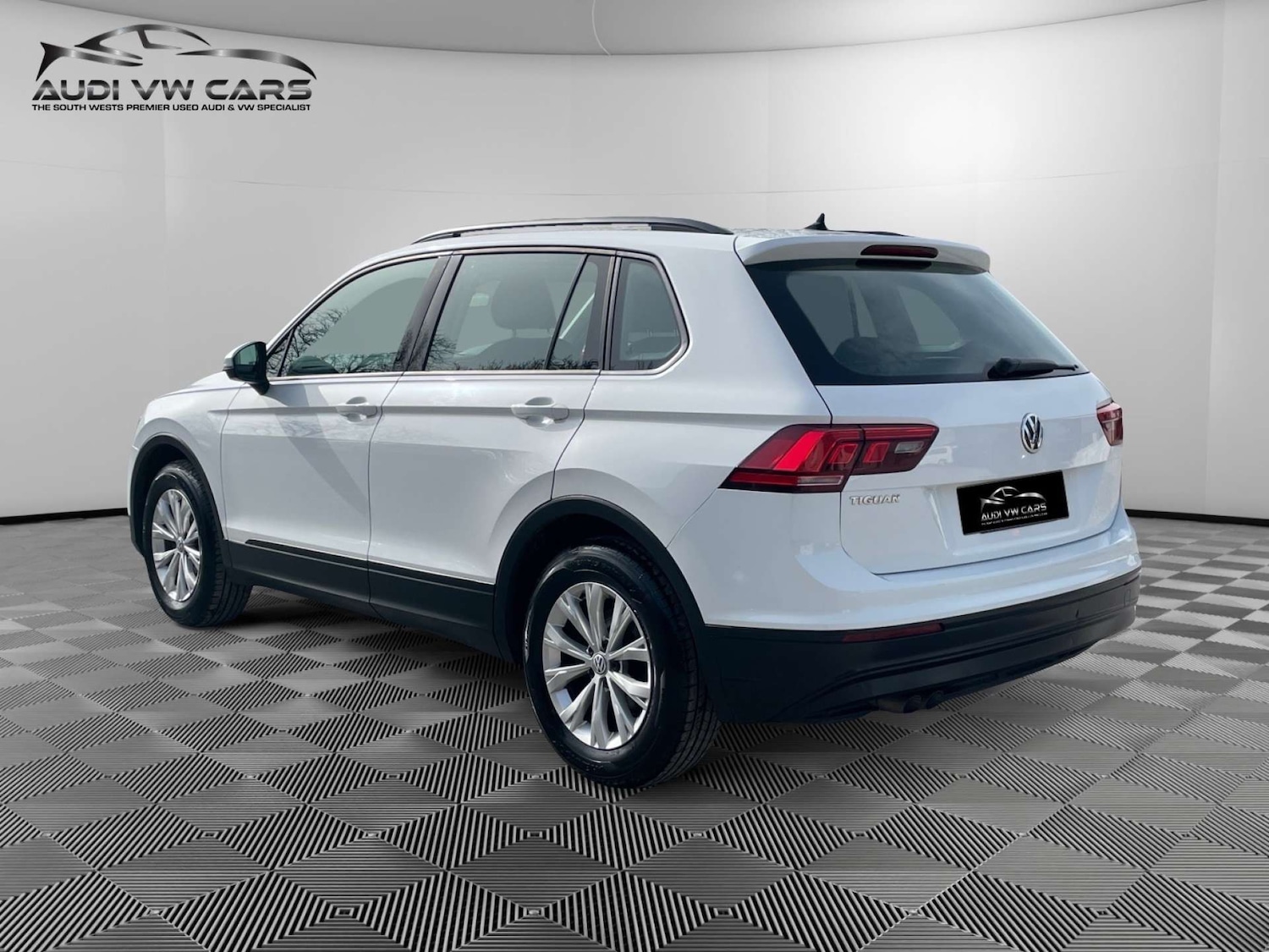 Used Volkswagen Tiguan 2019 for sale - 78011946: Photo 3