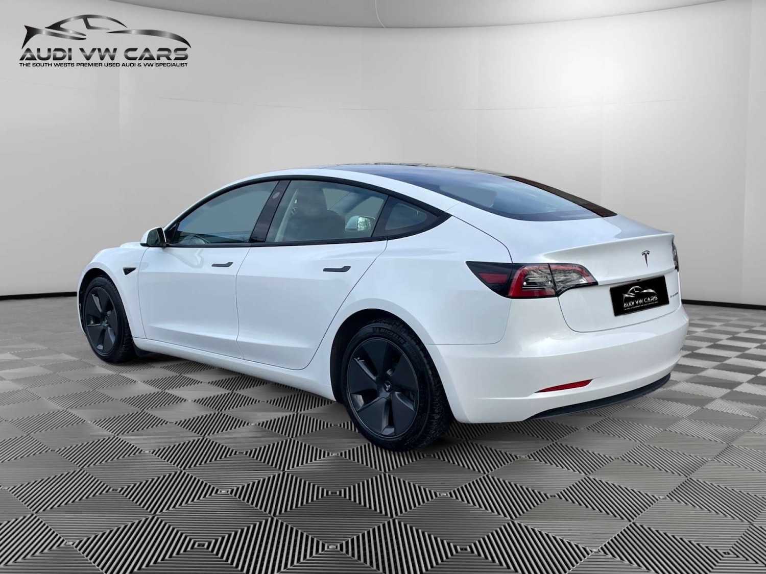 Used Tesla Model 3 2021 for sale - 76719574: Photo 3