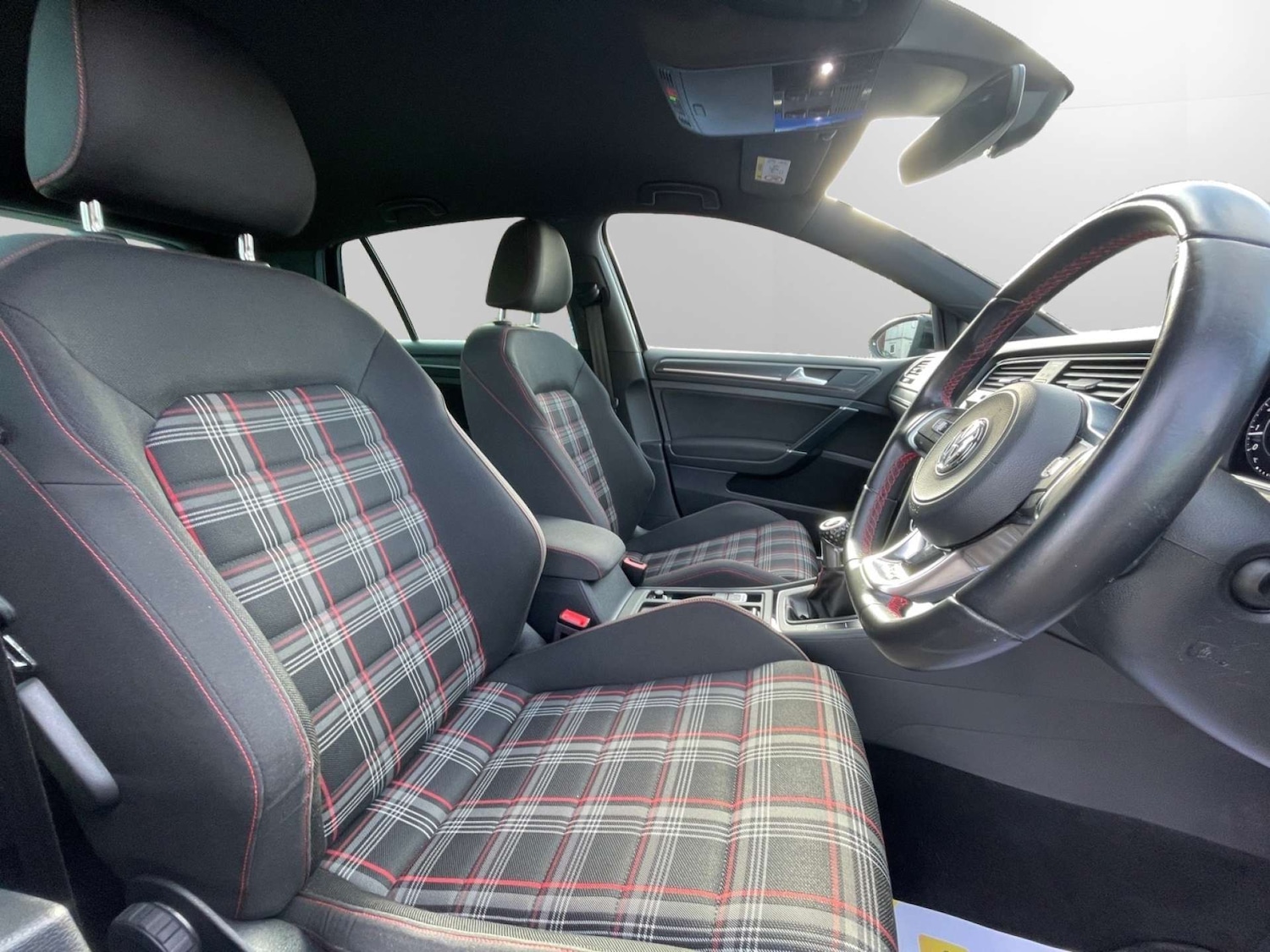 Used Volkswagen Golf 2019 for sale - 76719529: Photo 10