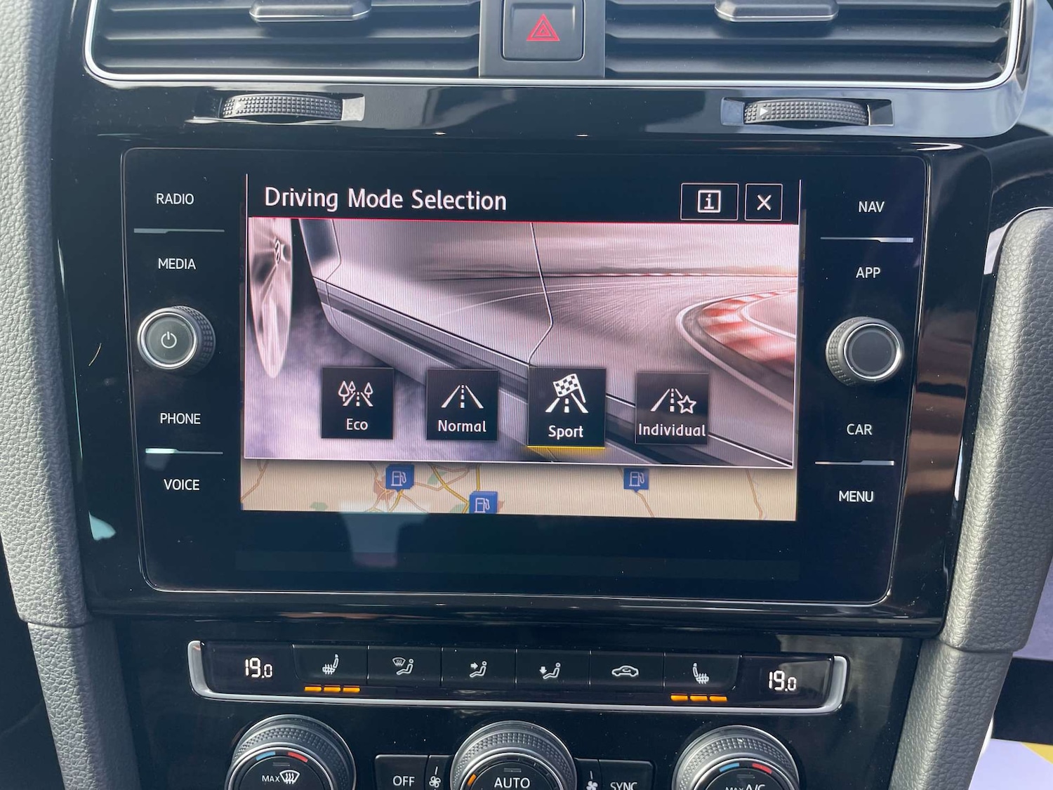 Used Volkswagen Golf 2019 for sale - 76719529: Photo 20