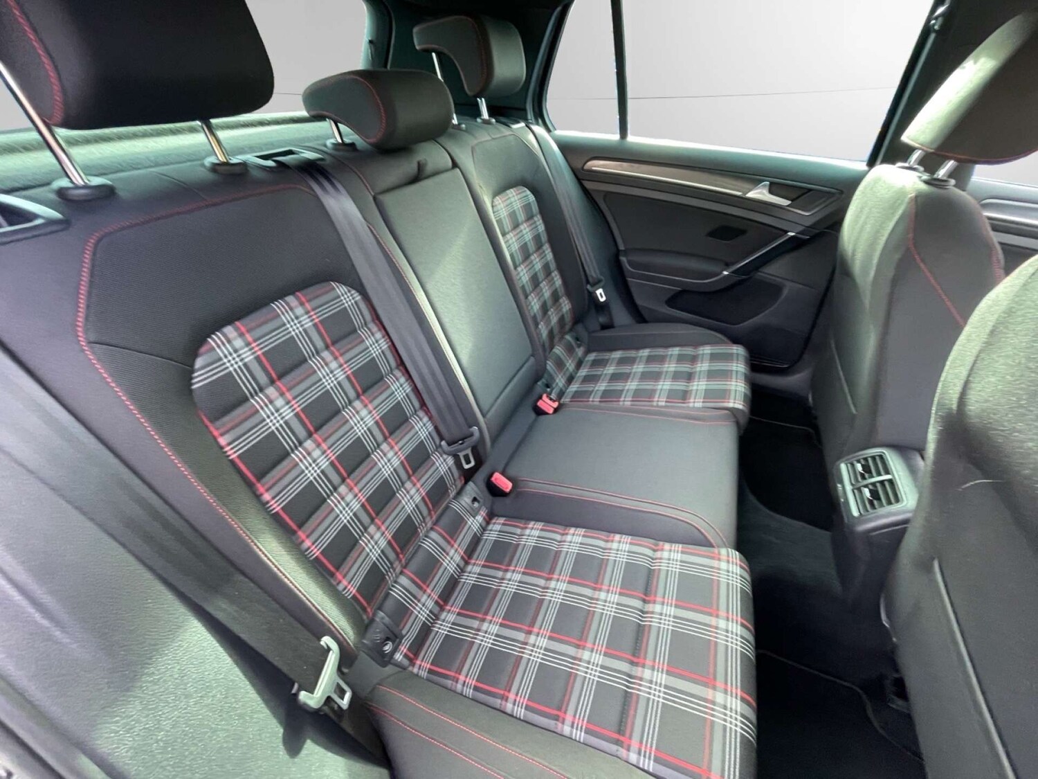 Used Volkswagen Golf 2019 for sale - 76719529: Photo 29