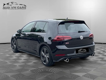 Used Volkswagen Golf 2019 for sale - 76719529: Photo