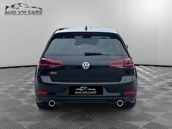 Used Volkswagen Golf 2019 for sale - 76719529: Photo