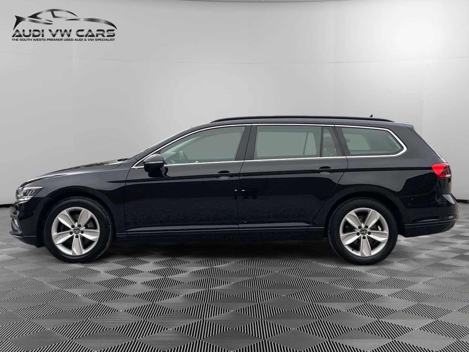 Used Volkswagen Passat 2020 for sale - 76719538: Photo 2