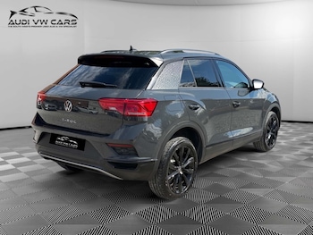 Used Volkswagen T-Roc 2021 for sale - 79571688: Photo