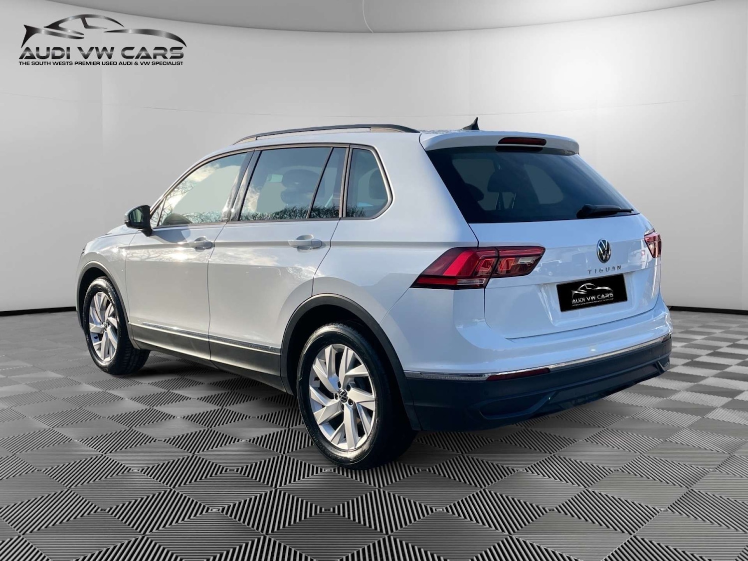 Used Volkswagen Tiguan 2021 for sale - 77022534: Photo 3