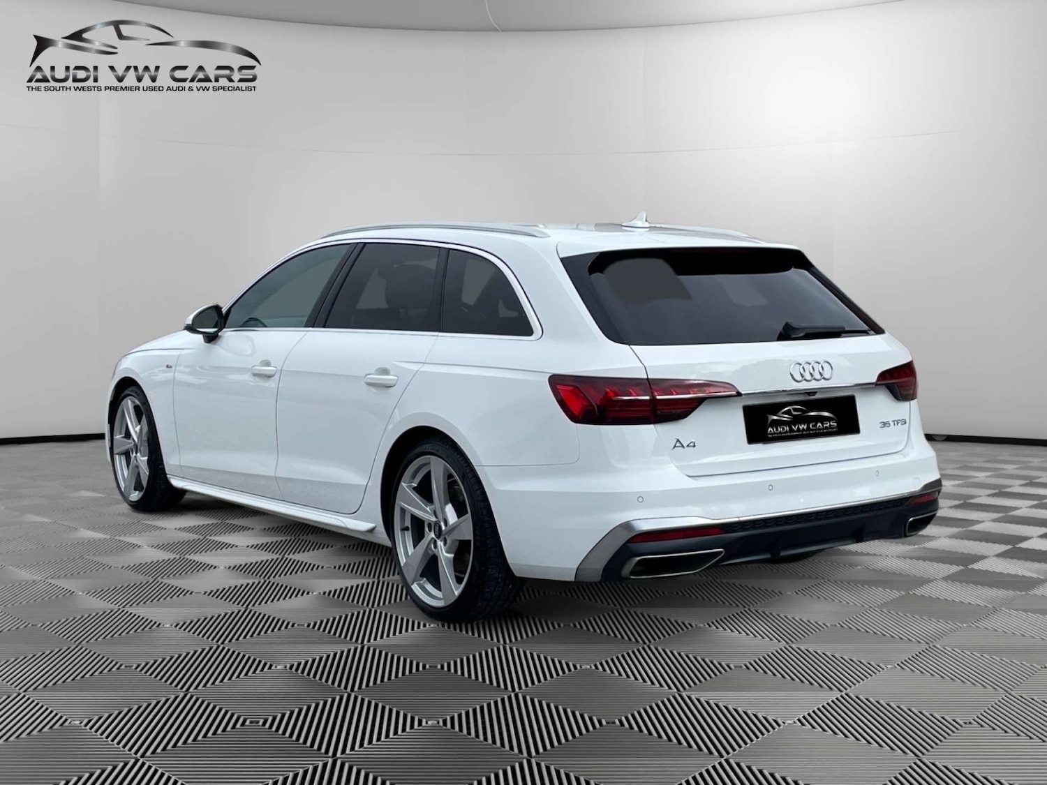 Used Audi A4 2020 for sale - 76719527: Photo 3