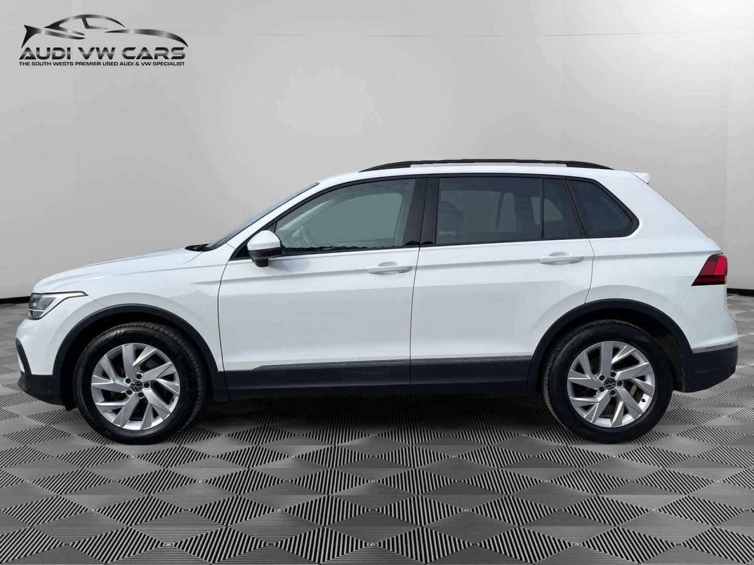 Used Volkswagen Tiguan 2022 for sale - 77984244: Photo 2