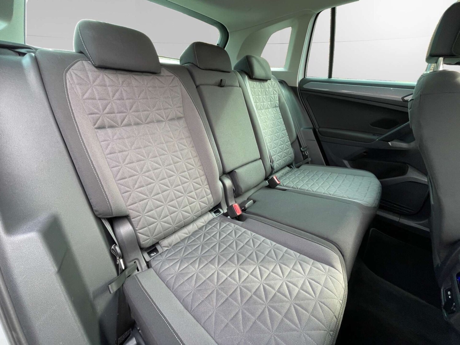 Used Volkswagen Tiguan 2022 for sale - 77984244: Photo 24