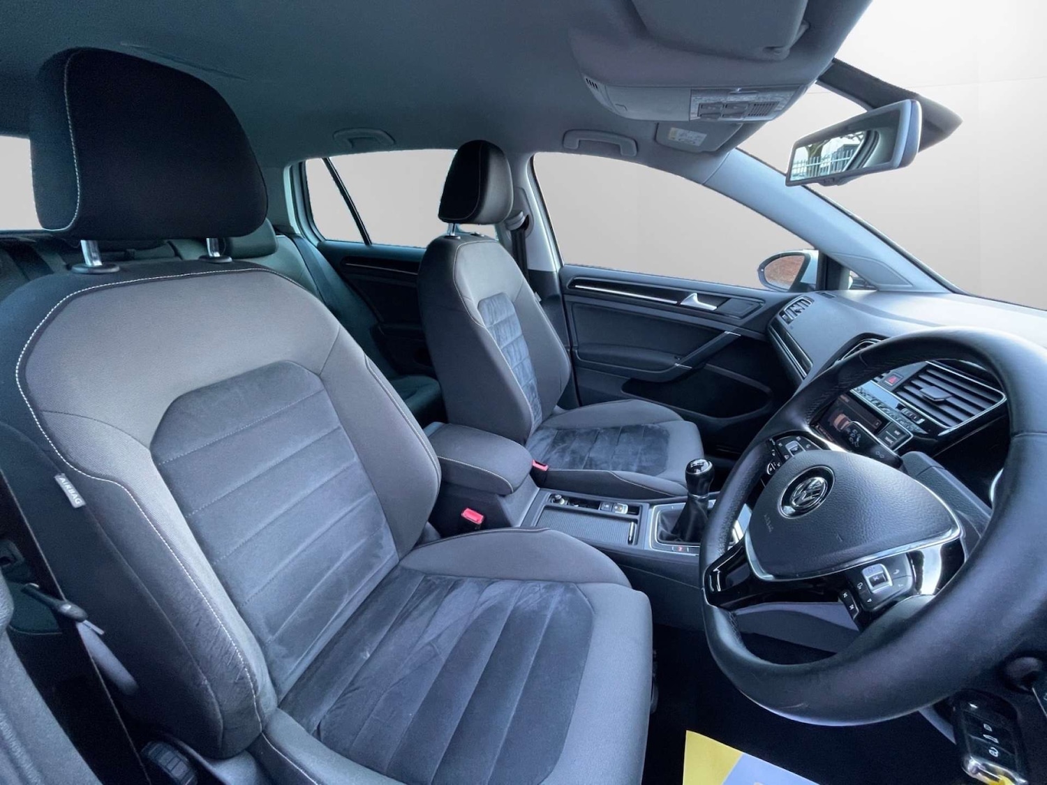 Used Volkswagen Golf 2014 for sale - 76829792: Photo 4