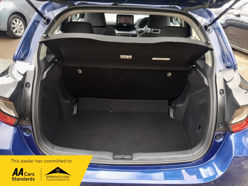 Used Toyota Yaris 2022 for sale - 76454943: Photo 19