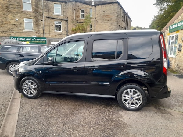 Used Ford Tourneo Connect 2021 for sale - 76069331: Photo 4