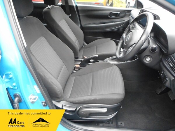Used Hyundai i20 2023 for sale - 73770223: Photo 16