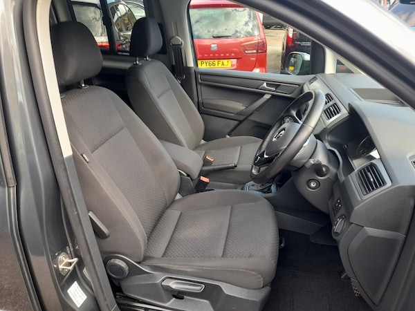 Used Volkswagen Caddy Maxi Life 2018 for sale - 75666824: Photo 16