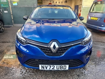 Used Renault Clio 2023 for sale - 79314270: Photo