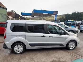 Used Ford Tourneo Connect 2019 for sale - 77213212: Photo