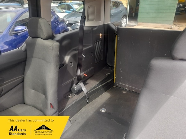 Used Ford Grand Tourneo Connect 2018 for sale - 75254295: Photo 19