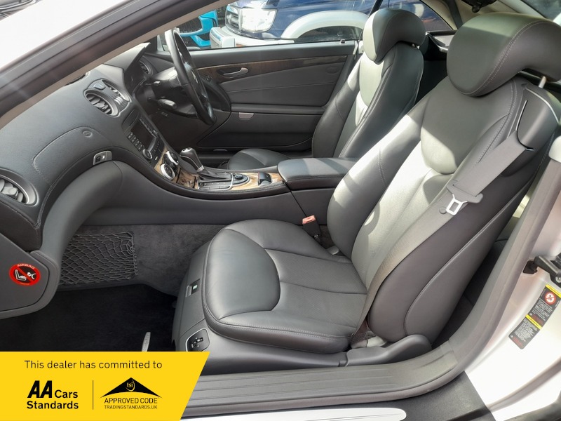 Used Mercedes-Benz SL 2006 for sale - 75924336: Photo 35