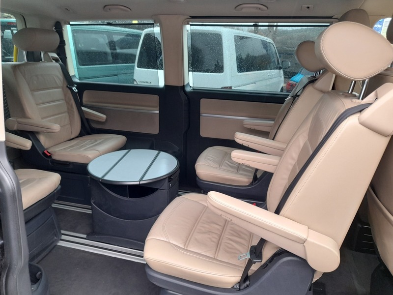 Used Volkswagen Caravelle 2017 for sale - 76821373: Photo 2