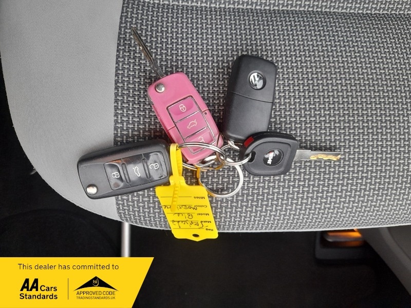 Used Volkswagen Transporter 2012 for sale - 77452730: Photo 24