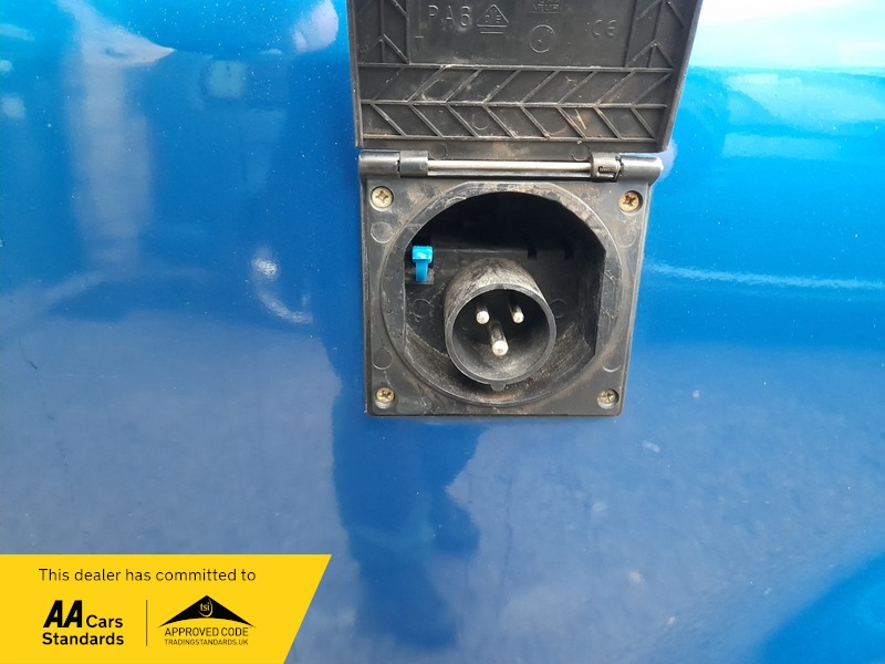 Used Volkswagen Transporter 2012 for sale - 77452730: Photo 30