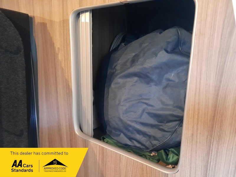 Used Volkswagen Transporter 2012 for sale - 77452730: Photo 32