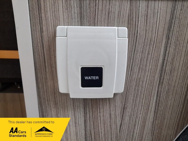 Used Volkswagen Transporter 2012 for sale - 77452730: Photo 33