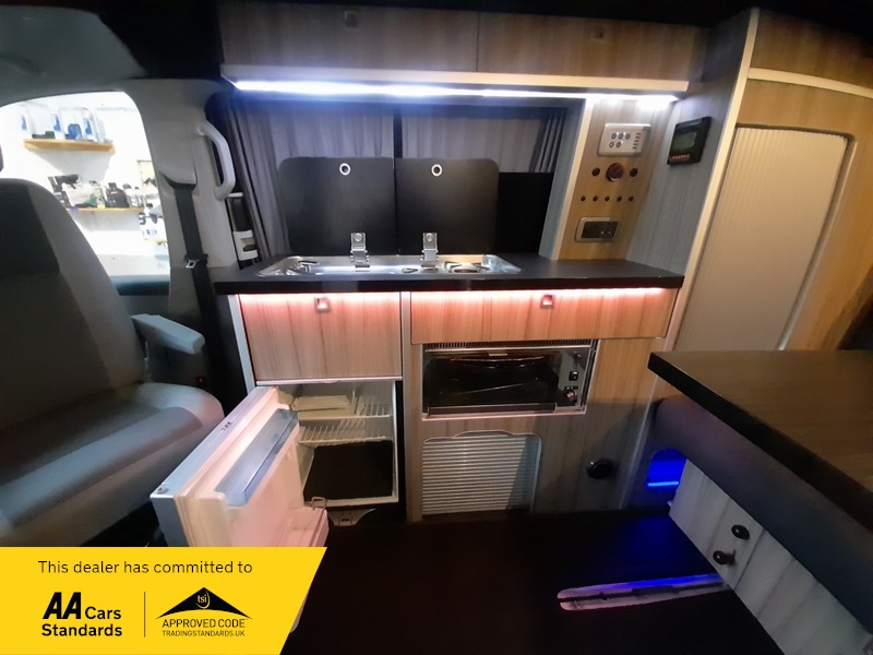 Used Volkswagen Transporter 2012 for sale - 77452730: Photo 48