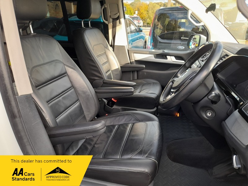 Used Volkswagen Caravelle 2018 for sale - 76346159: Photo 18