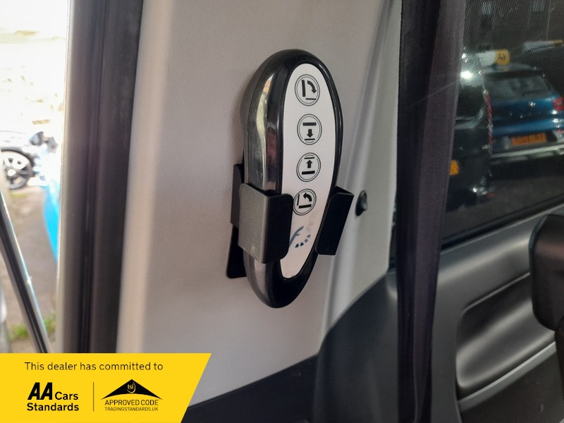 Used Volkswagen Caravelle 2018 for sale - 76346159: Photo 26