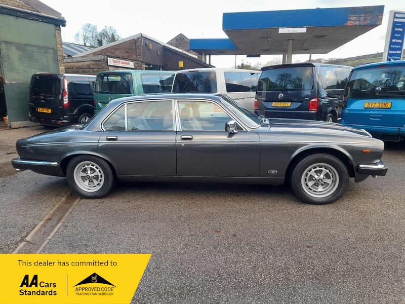 Used Daimler Double Six 2024 for sale - 76884551: Photo 10