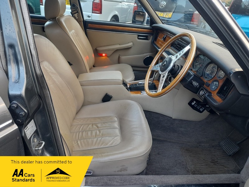 Used Daimler Double Six 2024 for sale - 76884551: Photo 13