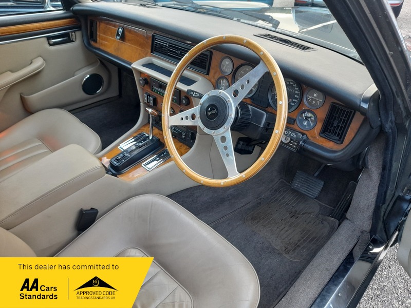 Used Daimler Double Six 2024 for sale - 76884551: Photo 15