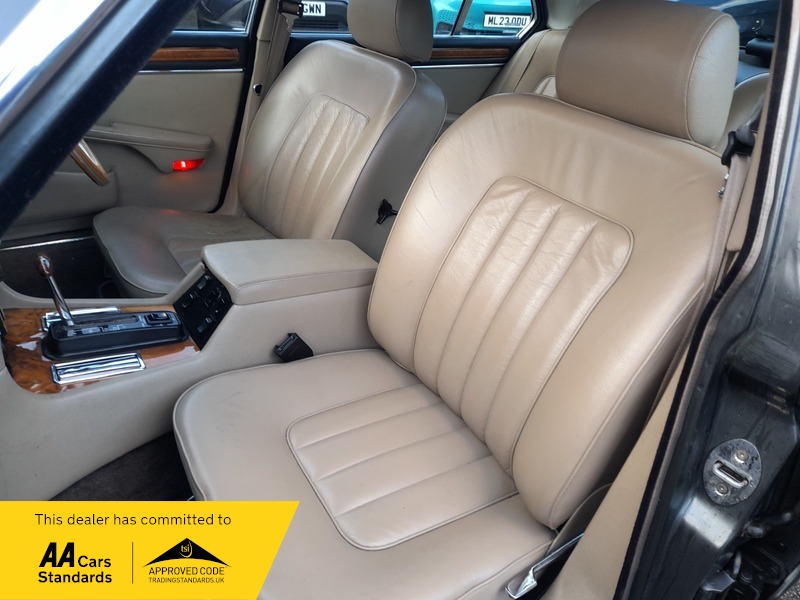 Used Daimler Double Six 2024 for sale - 76884551: Photo 18