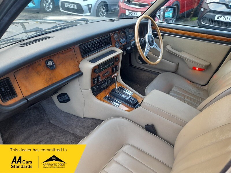 Used Daimler Double Six 2024 for sale - 76884551: Photo 20