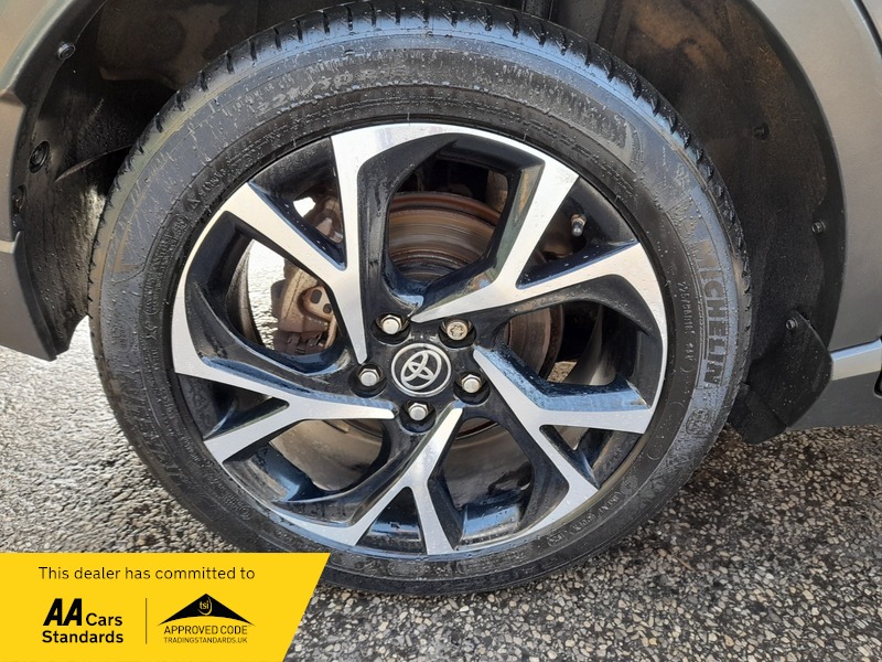 Used Toyota C-HR 2020 for sale - 76069321: Photo 14