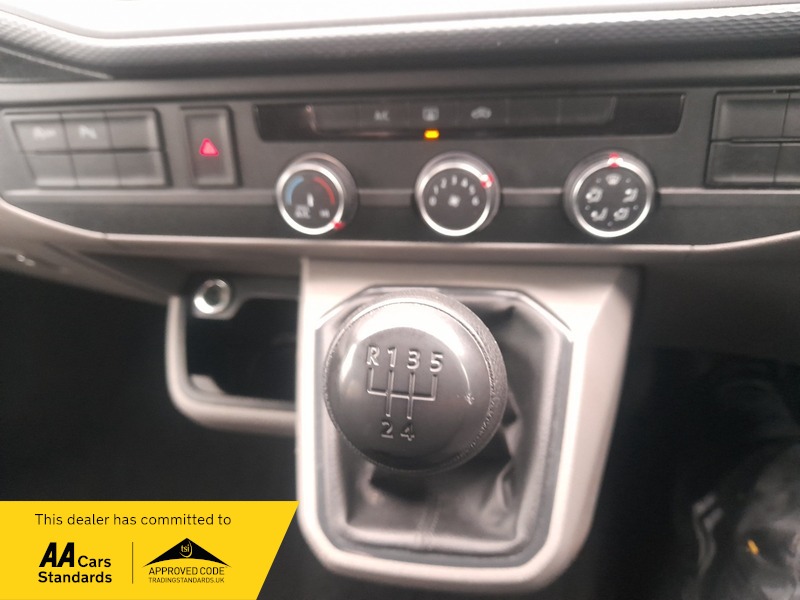 Used Volkswagen Transporter 2020 for sale - 76559667: Photo 12