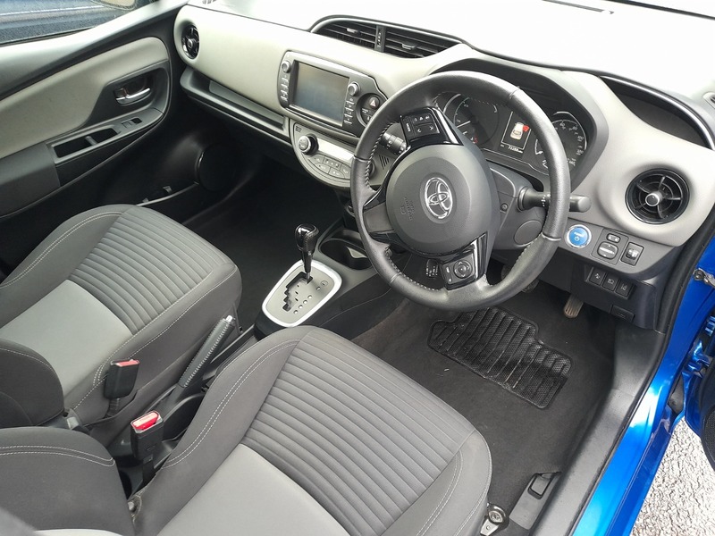 Used Toyota Yaris 2017 for sale - 76712182: Photo 17