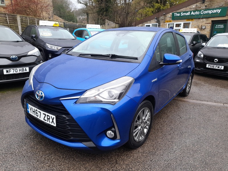Used Toyota Yaris 2017 for sale - 76712182: Photo 2