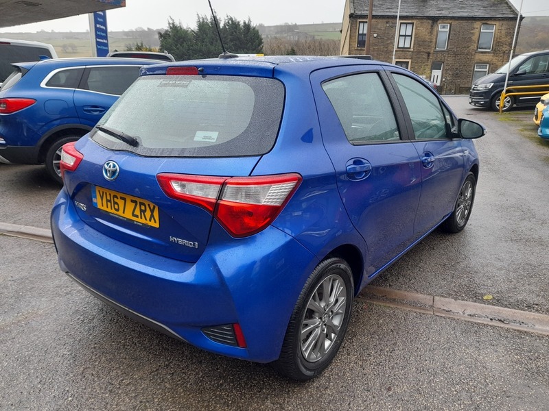 Used Toyota Yaris 2017 for sale - 76712182: Photo 7